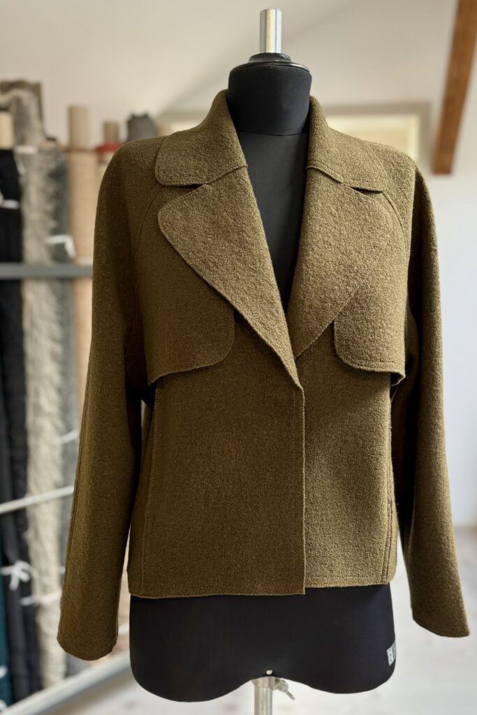 Lodenjacke Olive 1 Lodenjacke Olive 1